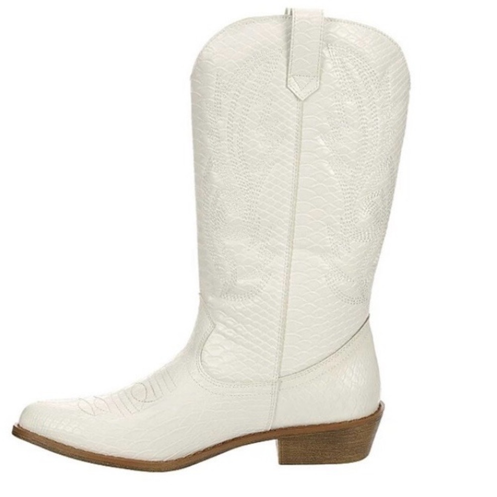 Coconuts by Matisse withe Textured Heeled  boots 8.5